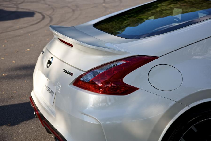  Nissan 370Z Nismo 2015 года  (US) (фото 51 из 62)